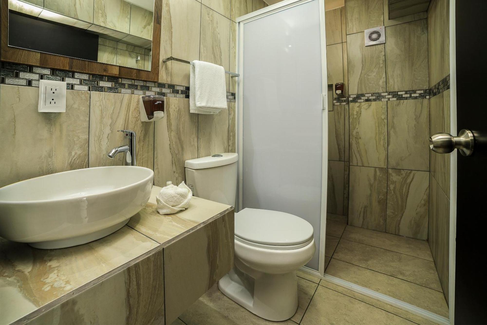 Capital O Hotel Boutique Las Torres Tlaxcala Bagian luar foto